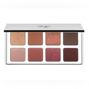 IL MAKIAGE Color Boss Master Palette in Treat Yo’Self